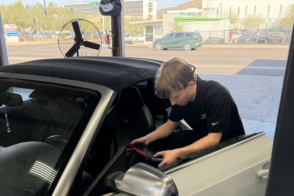 Power Door Lock Repair at Central Car Care in Phoenix, AZ